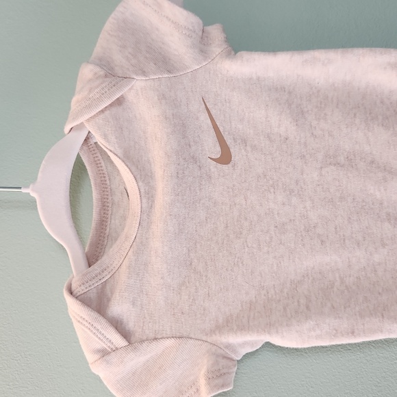 Nike Tan & Cream 2 Piece Bodysuit Set - Picture 2 of 13
